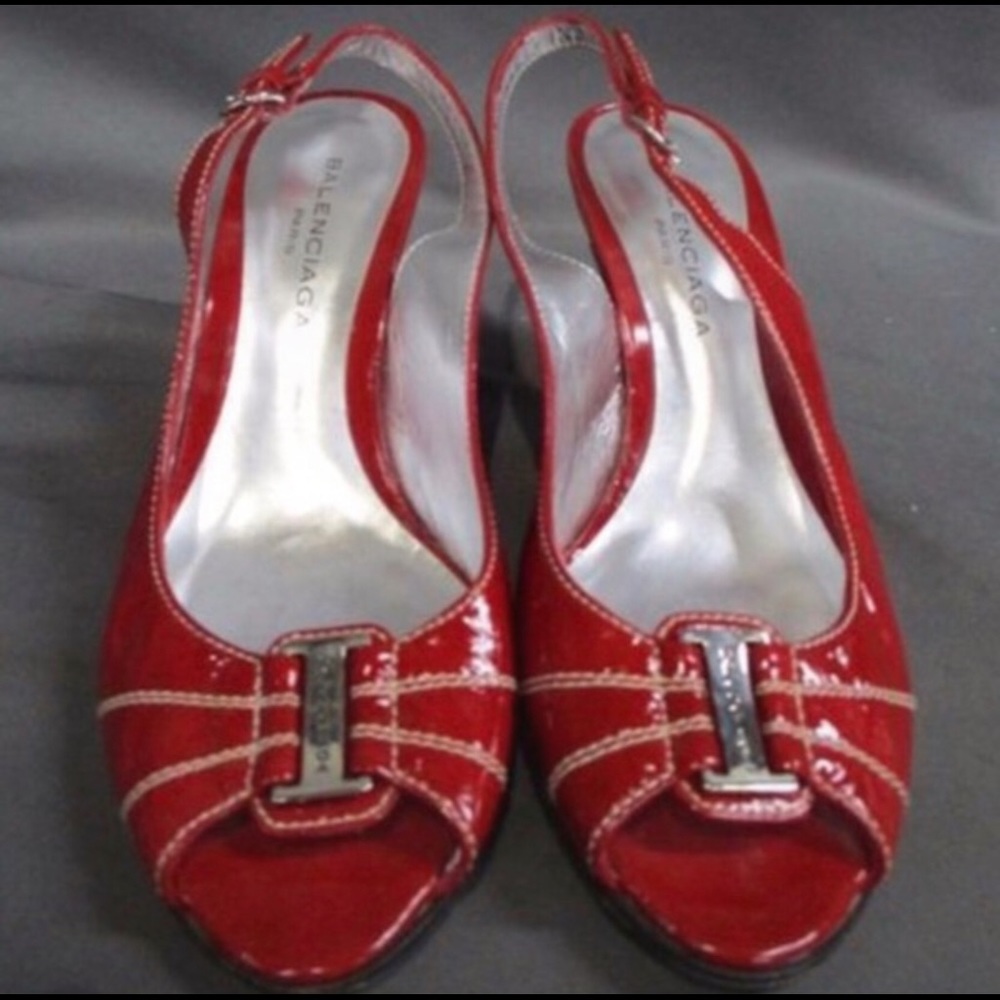 💕🎄Balenciaga Red 🎄
